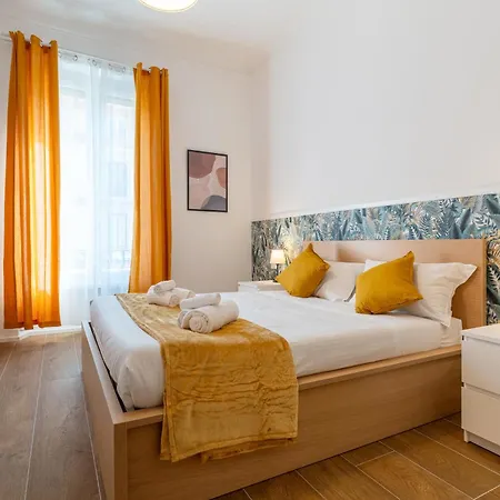 Moscova Luxe - Elegant With 2 Bathrooms Apartmán Milán