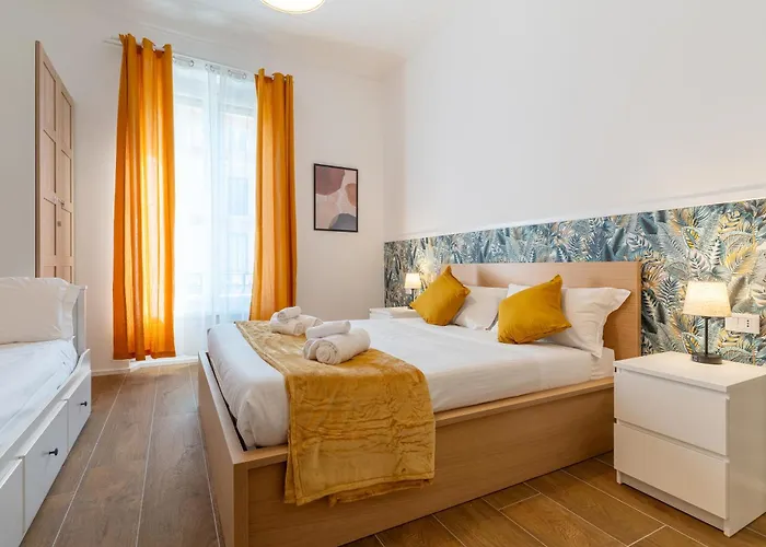 Moscova Luxe - Elegant With 2 Bathrooms Apartmán Milán